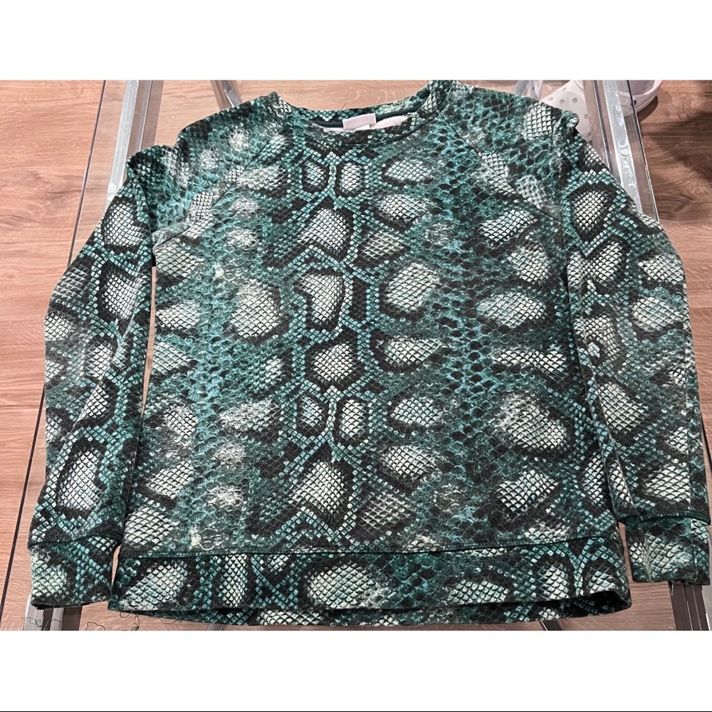 Green Snake Skin Sweat Shirt